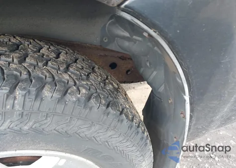 2006 Toyota 4Runner Sr5 V6 from USA, damaged, VIN JTEBU14R268070195